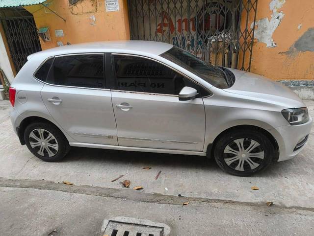 https://images10.gaadi.com/usedcar_image/4572737/original/processed_14e9ccc47dee3c9551a9b7edbc07251c.jpg?imwidth=6401