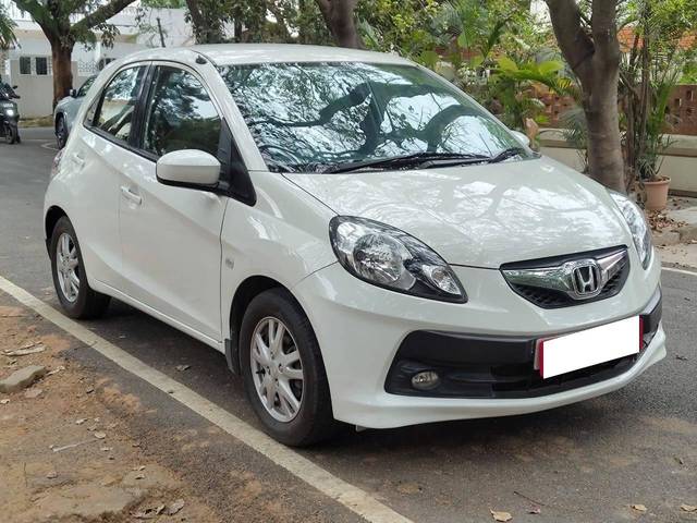 https://images10.gaadi.com/usedcar_image/4572740/original/processed_14d211f4423e10b48fe10351c58daa87.jpg?imwidth=6400