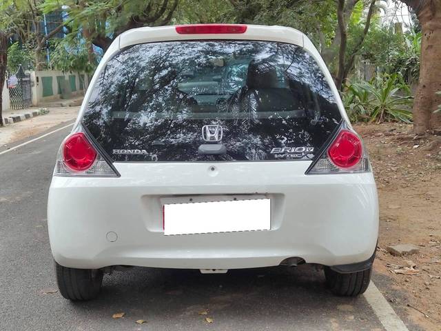 https://images10.gaadi.com/usedcar_image/4572740/original/processed_a56fd6da63f321afd167f3aef8bfd19d.jpg?imwidth=6401