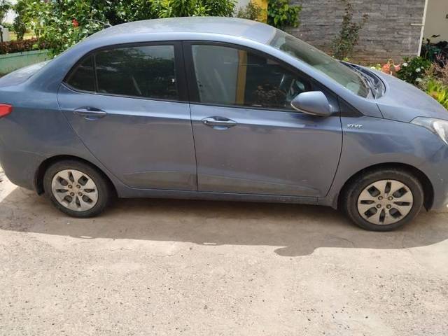 https://images10.gaadi.com/usedcar_image/4572747/original/processed_98386a0e-362c-4196-976f-52f86a571514.jpg?imwidth=6401