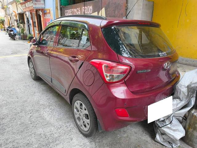 https://images10.gaadi.com/usedcar_image/4572749/original/processed_79242edc3a861140a680c54e9c95db28.jpg?imwidth=6402