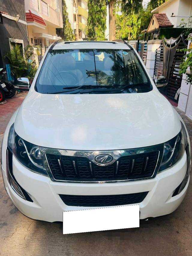 https://images10.gaadi.com/usedcar_image/4572756/original/processed_a35f829d10aa60d9034ff3eb32be4e46.jpg?imwidth=6402