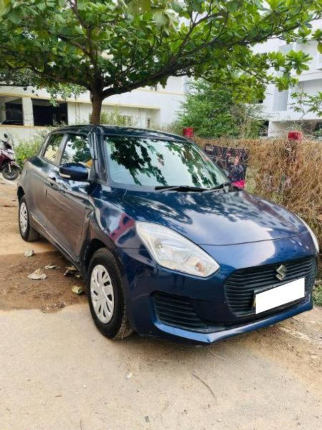 https://images10.gaadi.com/usedcar_image/4572758/original/processed_16999d4d-2865-407f-9cc5-064e89a0a59e.jpeg?imwidth=6400