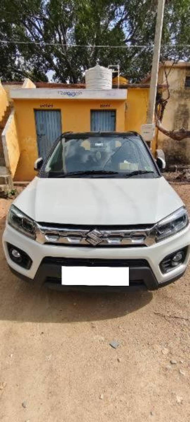 https://images10.gaadi.com/usedcar_image/4572759/original/processed_9fb6f7c8-1b38-4b81-b8c1-68dc12957d5e.jpg?imwidth=6400