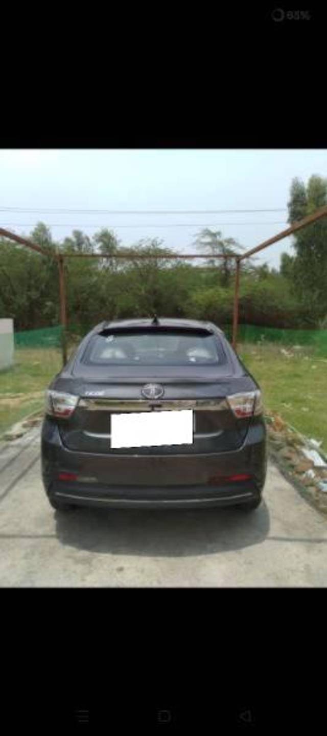 https://images10.gaadi.com/usedcar_image/4572803/original/processed_f26179c8-fbf5-48ad-a0c0-b871e168b0cc.jpg?imwidth=6400