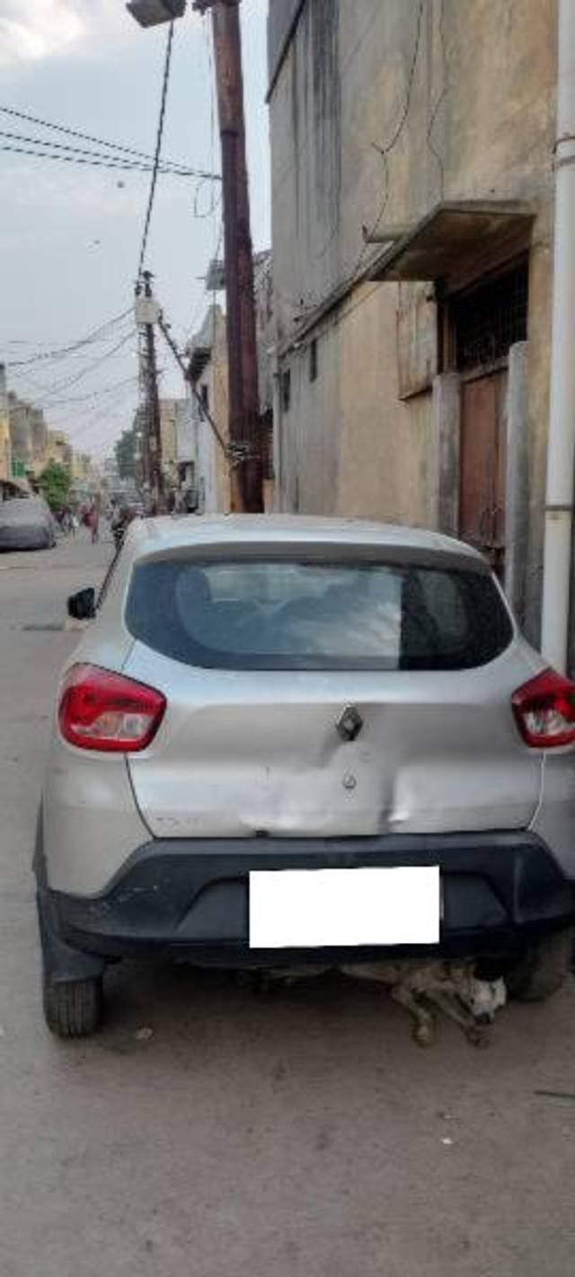 https://images10.gaadi.com/usedcar_image/4572819/original/processed_28064b9f-38b2-4079-aaac-942b95eb8006.jpg?imwidth=6401