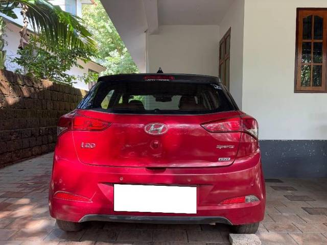 https://images10.gaadi.com/usedcar_image/4572835/original/processed_4fc2710d-00d7-4e9b-b68d-b678ee9f0c9d.jpg?imwidth=6401