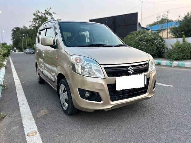 https://images10.gaadi.com/usedcar_image/4572902/original/processed_bcd04197-d9f7-428c-b85a-70b4f7af34d0.jpeg?imwidth=6400
