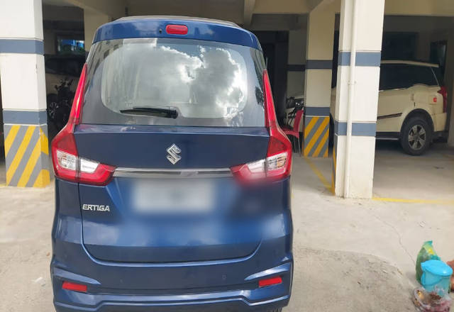 https://images10.gaadi.com/usedcar_image/4572944/original/80a5b13b-9207-480c-97c5-d176ec60cbba.?imwidth=6401