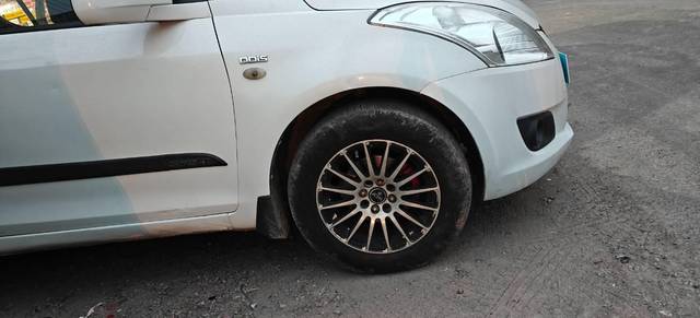 https://images10.gaadi.com/usedcar_image/4572964/original/processed_4f6e22d4-efc0-4e0e-bbbd-dae8dbda96d5.jpg?imwidth=6402