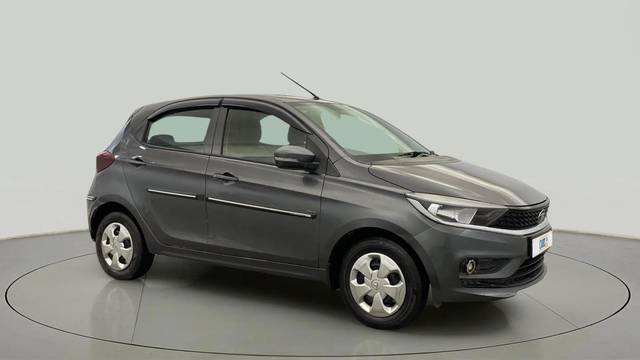 https://images10.gaadi.com/usedcar_image/4572979/original/fa271f7e59ee2fa8a5f3d222132ed430.jpg?imwidth=6400