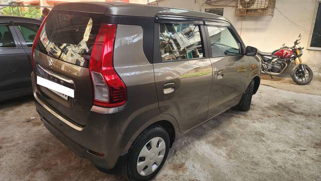 https://images10.gaadi.com/usedcar_image/4573031/original/processed_77bdf60e10568509d7d88c038a4c664b.jpg?imwidth=6401