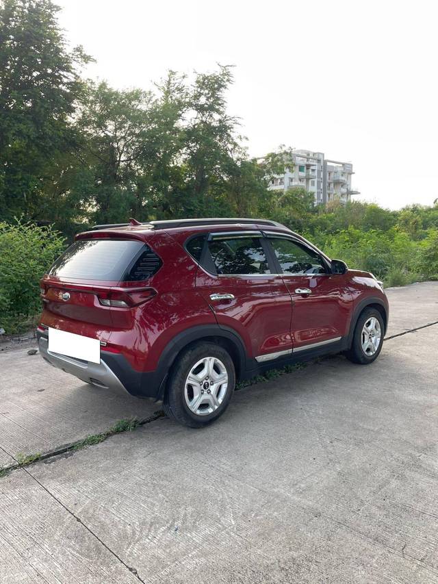 https://images10.gaadi.com/usedcar_image/4573035/original/processed_919ce9bb957cfff5f985507cf3ed35ee.jpg?imwidth=6402