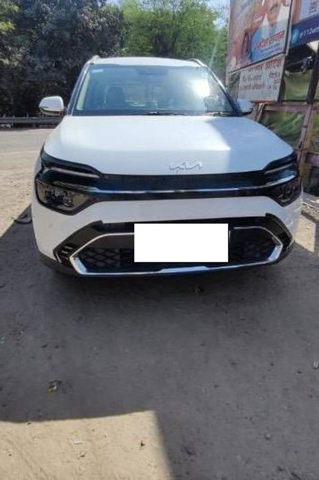 https://images10.gaadi.com/usedcar_image/4573038/original/processed_715ca102-7b1a-43c0-be71-be8240609a3e.jpeg?imwidth=6402