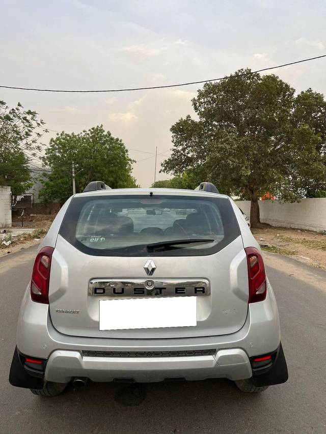 https://images10.gaadi.com/usedcar_image/4573043/original/processed_26f21eb0dcb5bd19b02c148d683fabb8.jpg?imwidth=6401