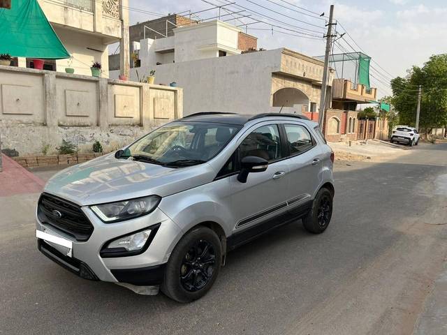 https://images10.gaadi.com/usedcar_image/4573074/original/processed_23c0ed3837c39905158bdd4f99fd54b5.jpg?imwidth=6400