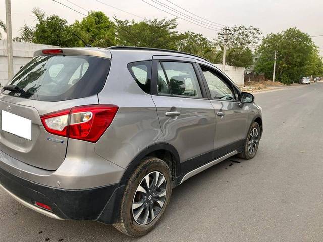 https://images10.gaadi.com/usedcar_image/4573076/original/processed_50accb968152ab72de7ebfe04249794f.jpg?imwidth=6401