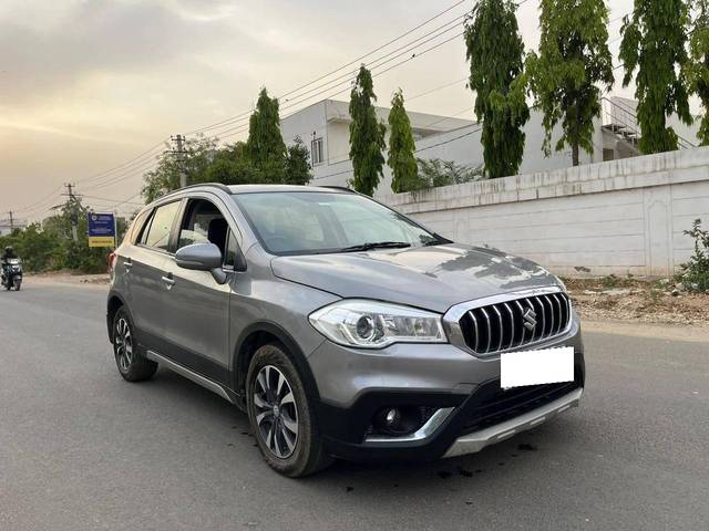 https://images10.gaadi.com/usedcar_image/4573076/original/processed_8c21a4ee0ea60e75a0ed5482c4f18848.jpg?imwidth=6400