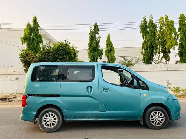 https://images10.gaadi.com/usedcar_image/4573078/original/ba40e11a33329dd601fa194f442d9689.jpg?imwidth=6401
