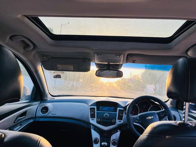 https://images10.gaadi.com/usedcar_image/4573086/original/839d6fb858c2fb7f066a8f9606e3027f.jpg?imwidth=6402