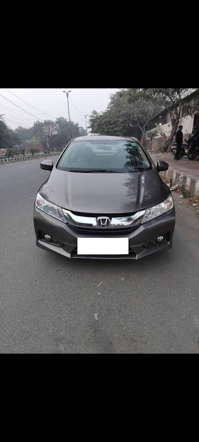 https://images10.gaadi.com/usedcar_image/4573116/original/processed_2c7ed3bfabb4c4b3816e81b2786f6cc9.jpg?imwidth=6400