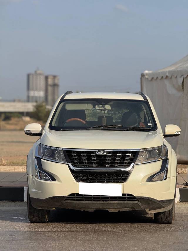https://images10.gaadi.com/usedcar_image/4573125/original/processed_f908f914-8eca-43b5-8e07-e52998460443.jpg?imwidth=6400