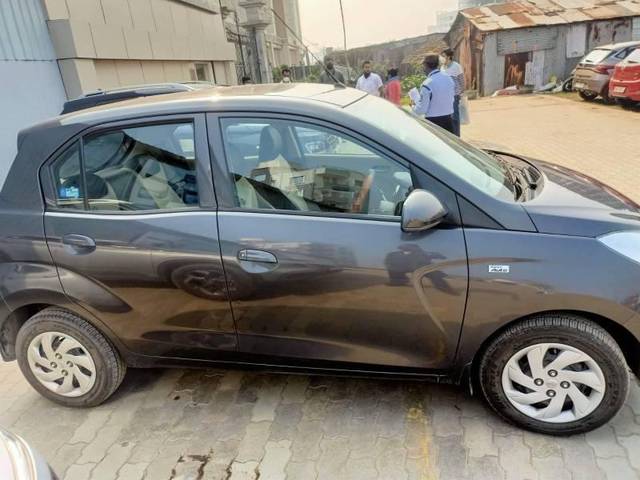 https://images10.gaadi.com/usedcar_image/4573139/original/processed_c7fdebcf-70f8-45a1-b08f-816df5b6fcb7.jpg?imwidth=6401