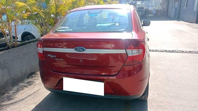 https://images10.gaadi.com/usedcar_image/4573158/original/processed_3630b01f-1de1-4885-9cc2-16bafce50a78.jpg?imwidth=6401