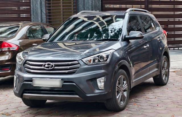 https://images10.gaadi.com/usedcar_image/4573176/original/processed_52674c75-9511-444b-8017-e763262f381c.jpg?imwidth=6402