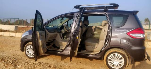 https://images10.gaadi.com/usedcar_image/4573253/original/processed_78660f21-5655-4c6a-bae5-74146e89006a.jpg?imwidth=6402
