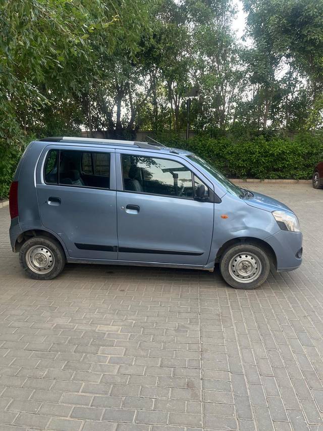 https://images10.gaadi.com/usedcar_image/4573260/original/7904ad4c489a197c7207896aea080efc.jpg?imwidth=6401