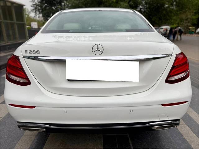 https://images10.gaadi.com/usedcar_image/4573262/original/processed_580812a8370dcae9d382cb33ebcd2eeb.jpg?imwidth=6401