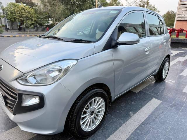 https://images10.gaadi.com/usedcar_image/4573277/original/processed_401648d2ccab819ca828196dc60102c9.jpg?imwidth=6400