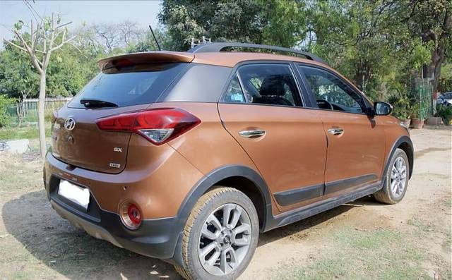 https://images10.gaadi.com/usedcar_image/4573292/original/processed_d4614402-61f3-4915-93fb-bd02ac5d8c61.jpg?imwidth=6401