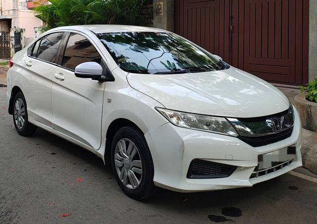 https://images10.gaadi.com/usedcar_image/4573309/original/processed_101ec714c84973eee11398f23bceea25.jpg?imwidth=6400