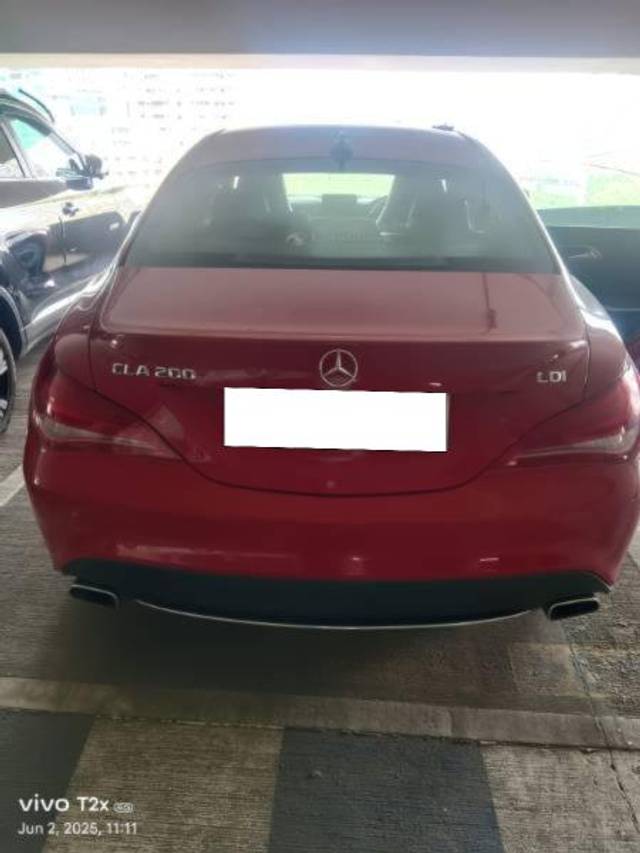 https://images10.gaadi.com/usedcar_image/4573310/original/processed_e85b6140-dbee-4945-bb23-60aa78246123.jpg?imwidth=6401