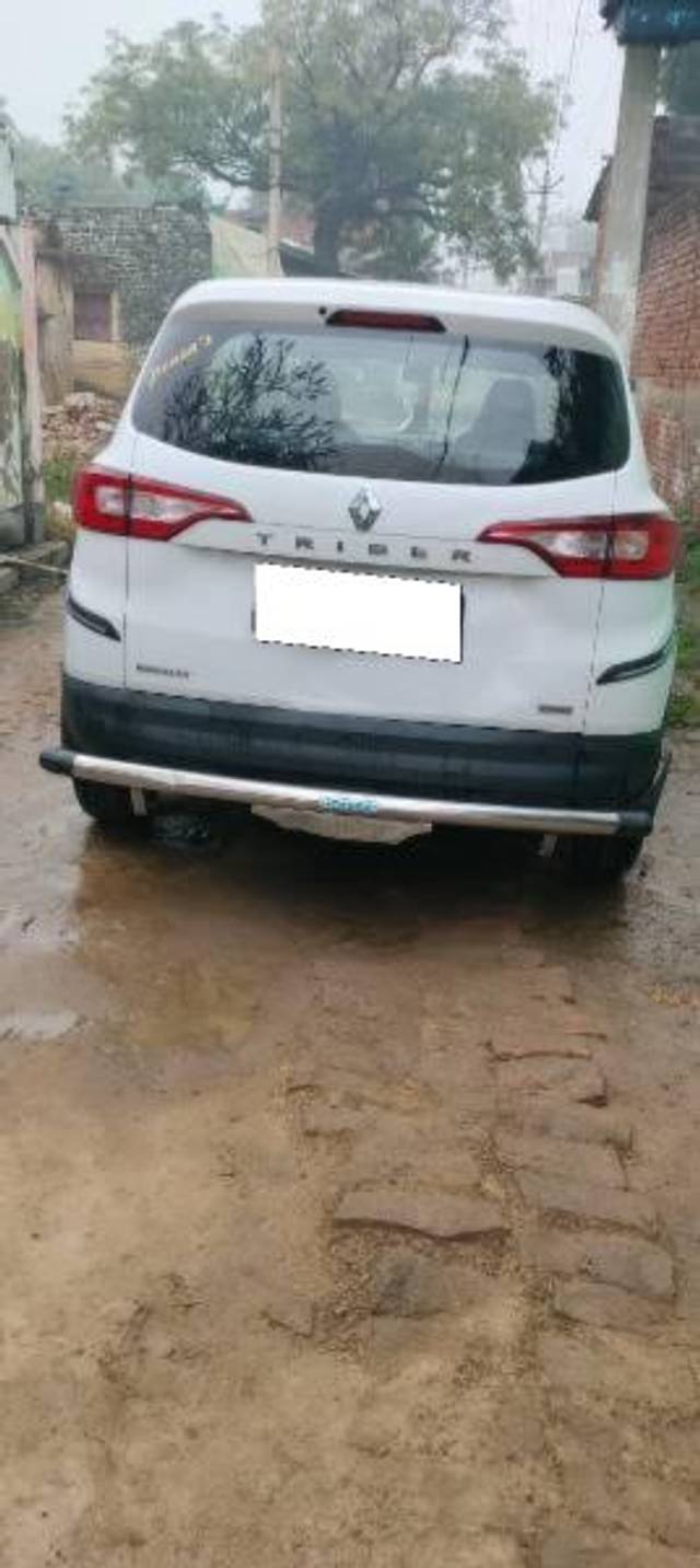 https://images10.gaadi.com/usedcar_image/4573313/original/processed_917e1ed5-108b-4dd8-a82e-415e24a20058.jpg?imwidth=6401