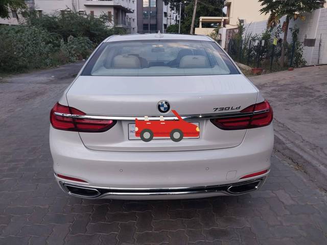 https://images10.gaadi.com/usedcar_image/4573320/original/processed_7a103182-3ec8-453c-bf25-8aff8bf42b16.jpg?imwidth=6401