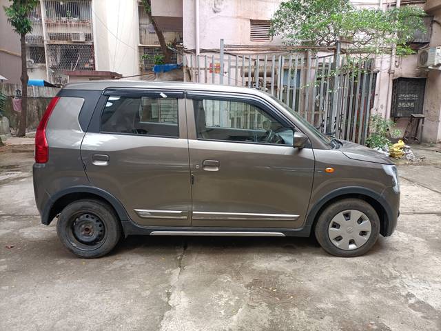 https://images10.gaadi.com/usedcar_image/4573353/original/a21e1af0f6e40646ebc4ab8380022ef8.jpg?imwidth=6401