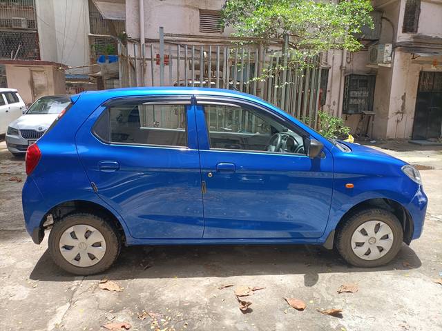 https://images10.gaadi.com/usedcar_image/4573356/original/0e732907caa444ca9a6308e996c00ef2.jpg?imwidth=6401