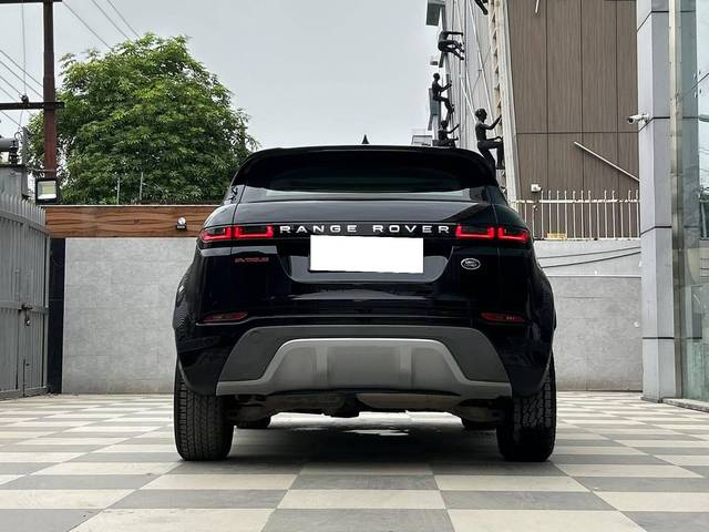 https://images10.gaadi.com/usedcar_image/4573361/original/processed_771982b7c96c247424cbaf9401dff771.jpg?imwidth=6402