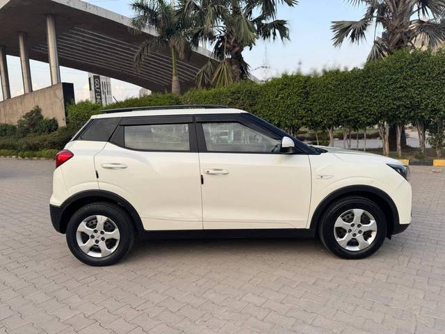 https://images10.gaadi.com/usedcar_image/4573364/original/processed_cd135a4721c2924446a3d4929d5a7b6c.jpg?imwidth=6401