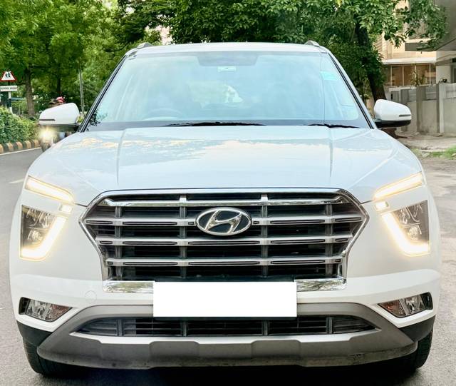https://images10.gaadi.com/usedcar_image/4573369/original/processed_8f050b60ff44022d7f5321742073c679.jpg?imwidth=6400