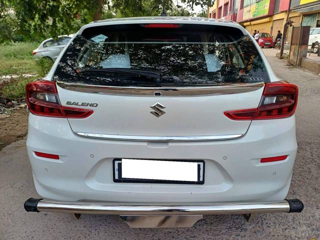 https://images10.gaadi.com/usedcar_image/4573382/original/processed_811369ada4dd219c71a901fc5097bb8f.jpg?imwidth=6402