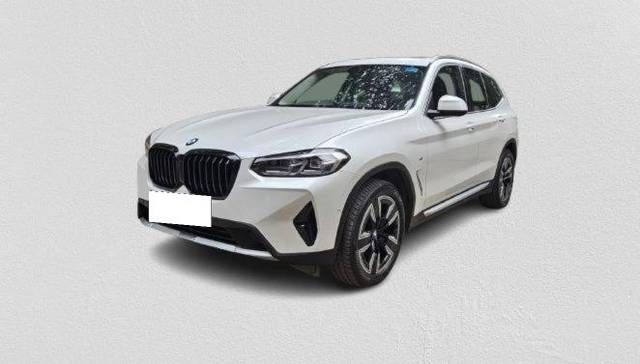 https://images10.gaadi.com/usedcar_image/4573386/original/processed_5fd42915524131252c92a9e9aebb952e.jpg?imwidth=6402