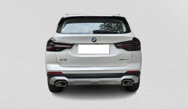 https://images10.gaadi.com/usedcar_image/4573386/original/processed_c1d6441d465cbd558946db6893e5698b.jpg?imwidth=6401