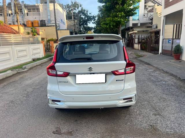 https://images10.gaadi.com/usedcar_image/4573391/original/processed_0f622c98cfe3ab73b8766c627405802d.jpg?imwidth=6402