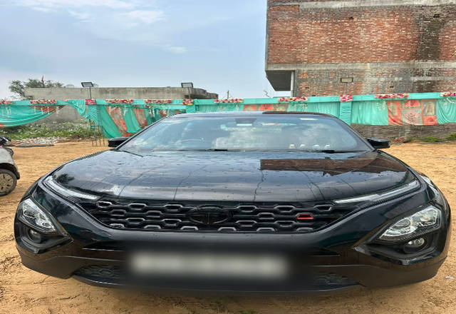 https://images10.gaadi.com/usedcar_image/4573400/original/8143e9a3-8e22-41b7-8444-ce521c001dc2.?imwidth=6400