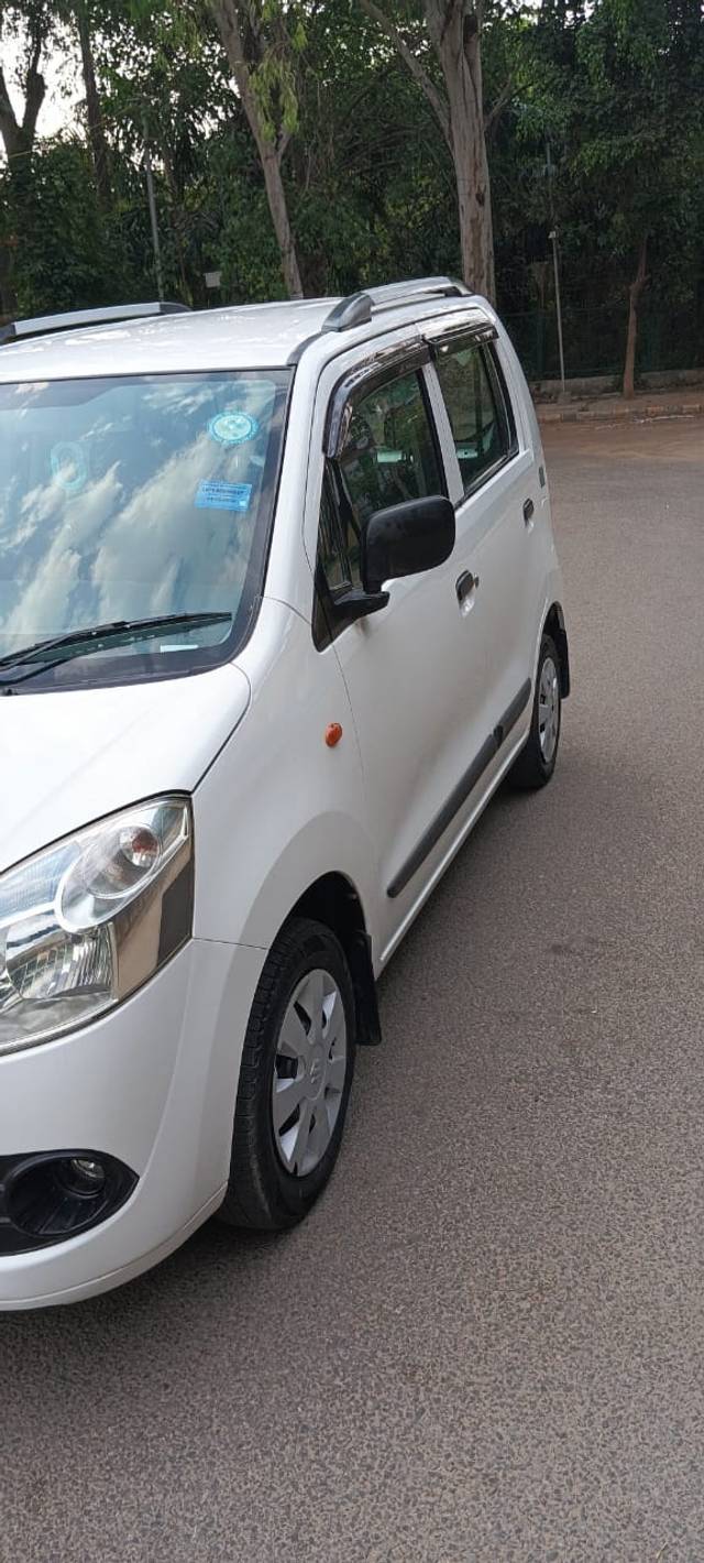 https://images10.gaadi.com/usedcar_image/4573431/original/52832495d70a5578d2480ea315d3096e.jpeg?imwidth=6402
