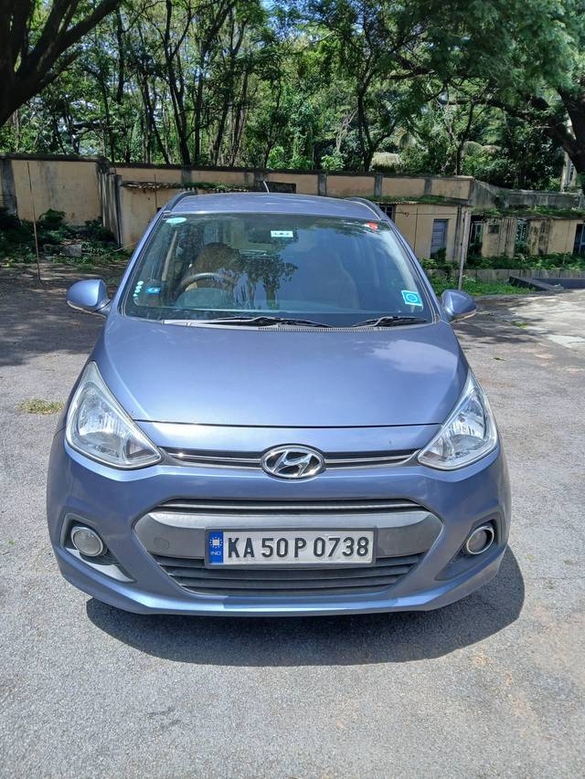 https://images10.gaadi.com/usedcar_image/4573432/original/processed_33021fec-70a7-42a7-bc97-d91d269f1f19.jpg?imwidth=6400